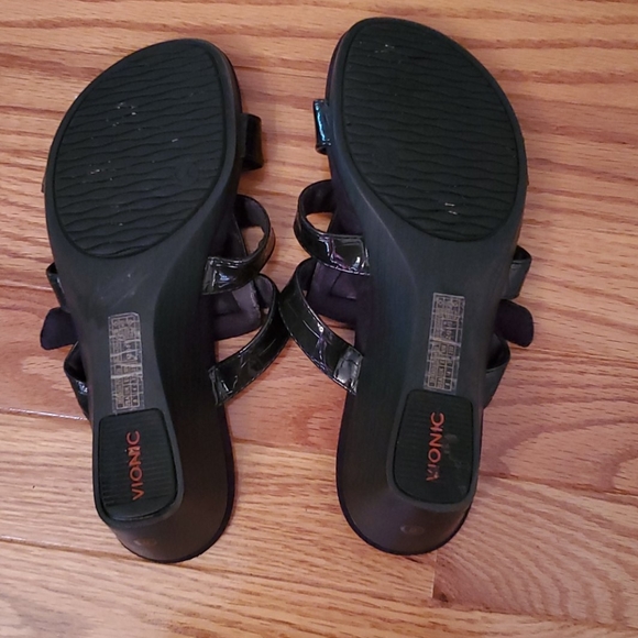 Vionic Sandals - Picture 3 of 9